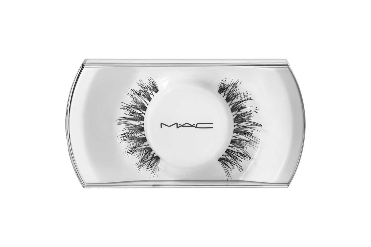 I Get So Many Compliments on My Lashes After Discovering These Falsies (15)