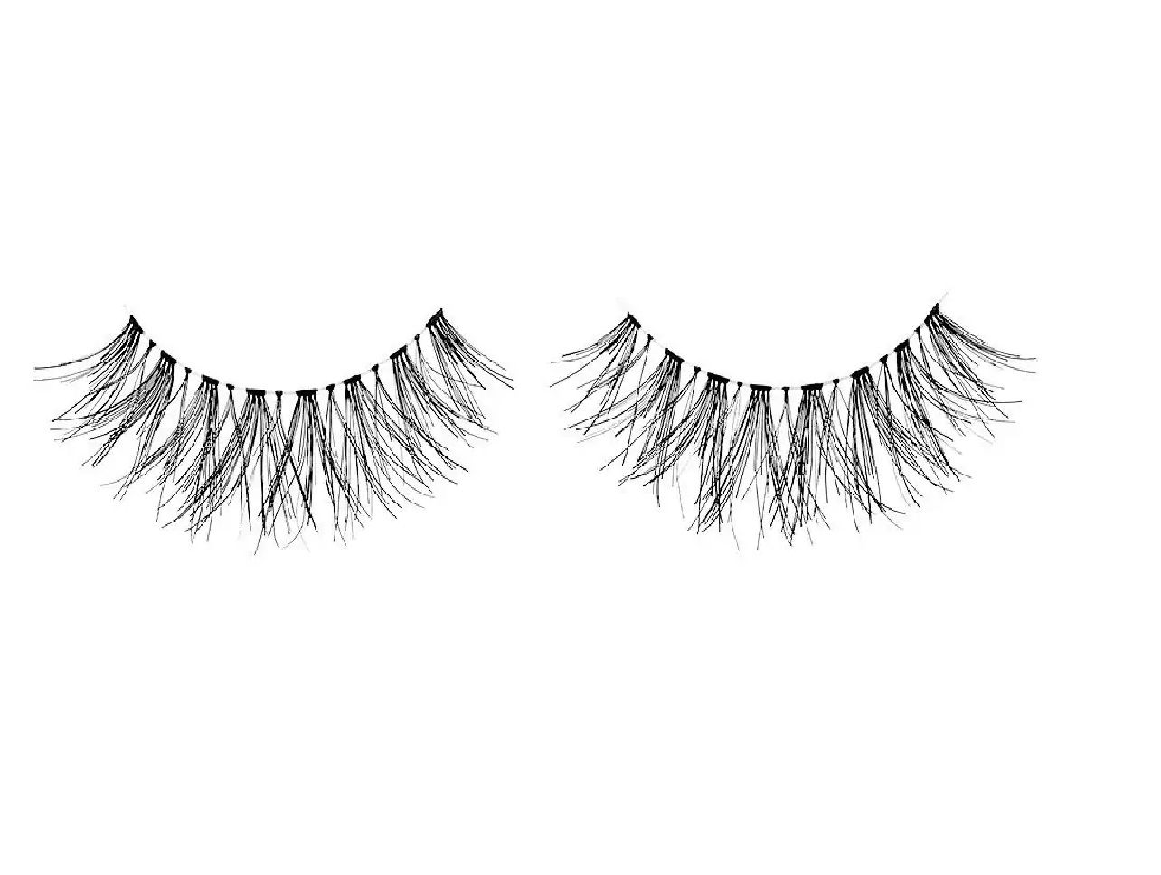 I Get So Many Compliments on My Lashes After Discovering These Falsies (5)