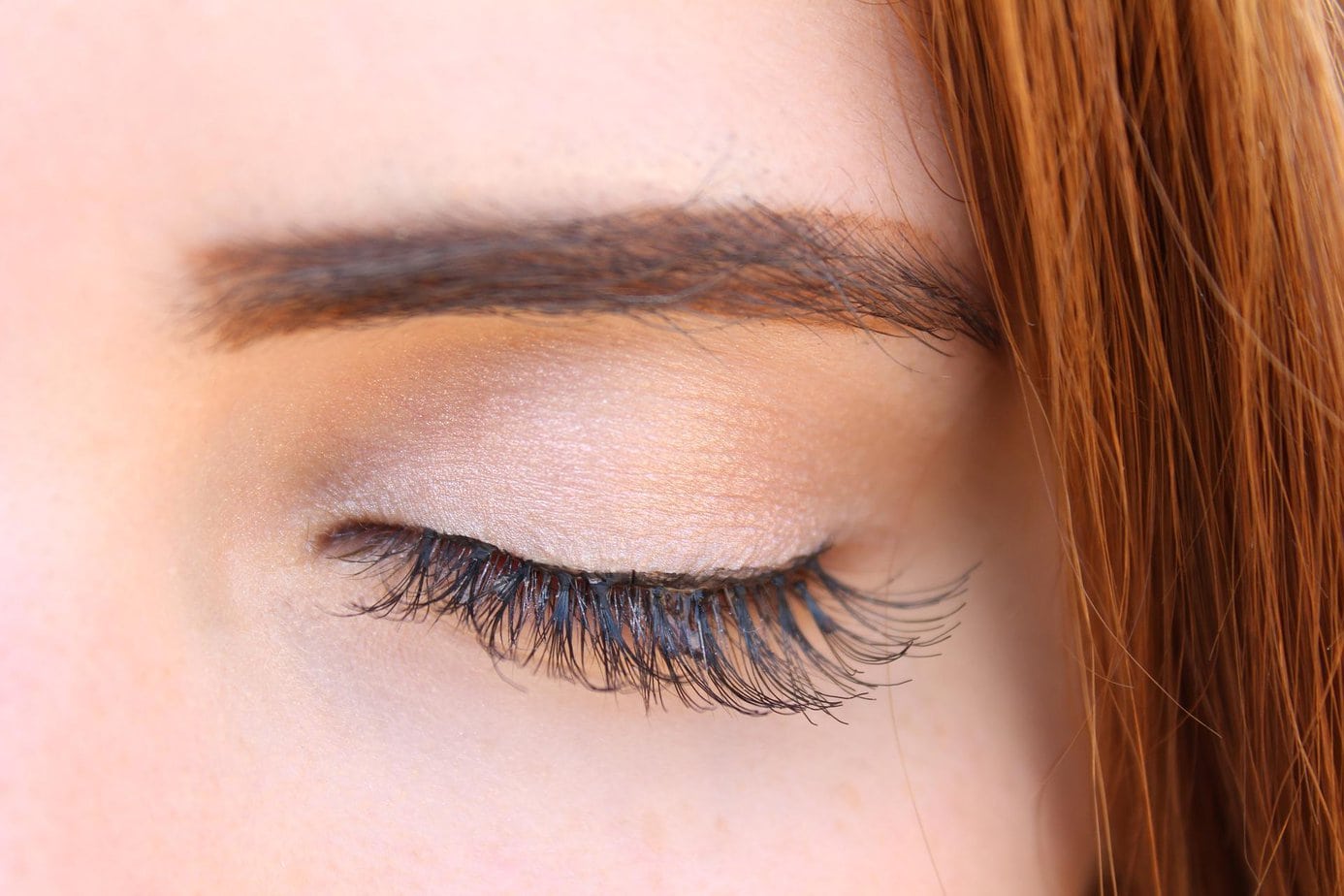 How to Remove Waterproof Mascara - Glamour 'n Glow (11)