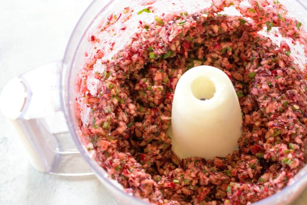Cranberry Salsa Recipe - The Girl Who Ate Everything (4) Cranberry Salsa Recipe - The Girl Who Ate Everything (4)